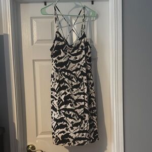 Stylish Black and White Patterned Women's Dress